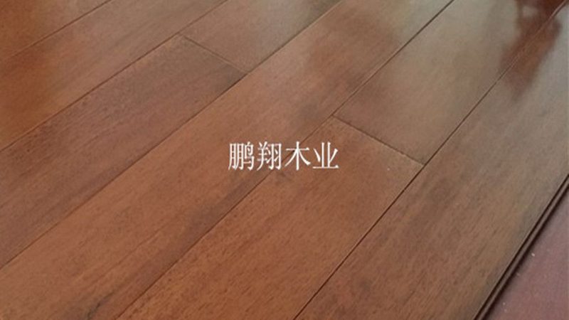中式原木门雕花：古典韵味与现代审美的碰撞